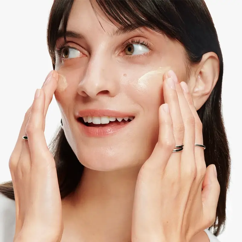 Clinique Dramatically Different Loción Hidratante Moisturizing Lotion Spf50, 50 ml - Image 3