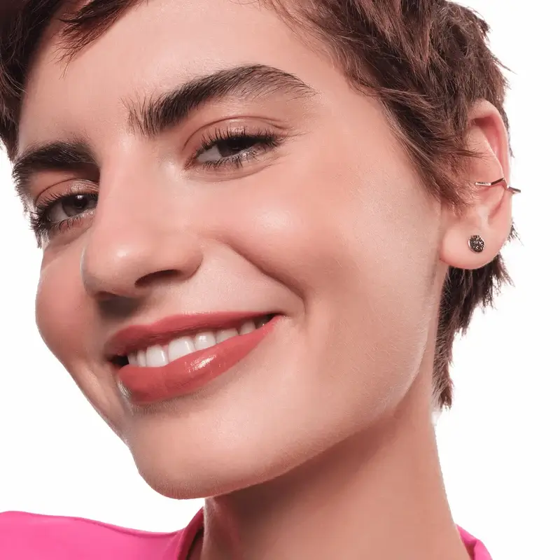 Essence Barra De Labios Satin Glow Luminous Shine 01 , 3,5 gr - Image 5