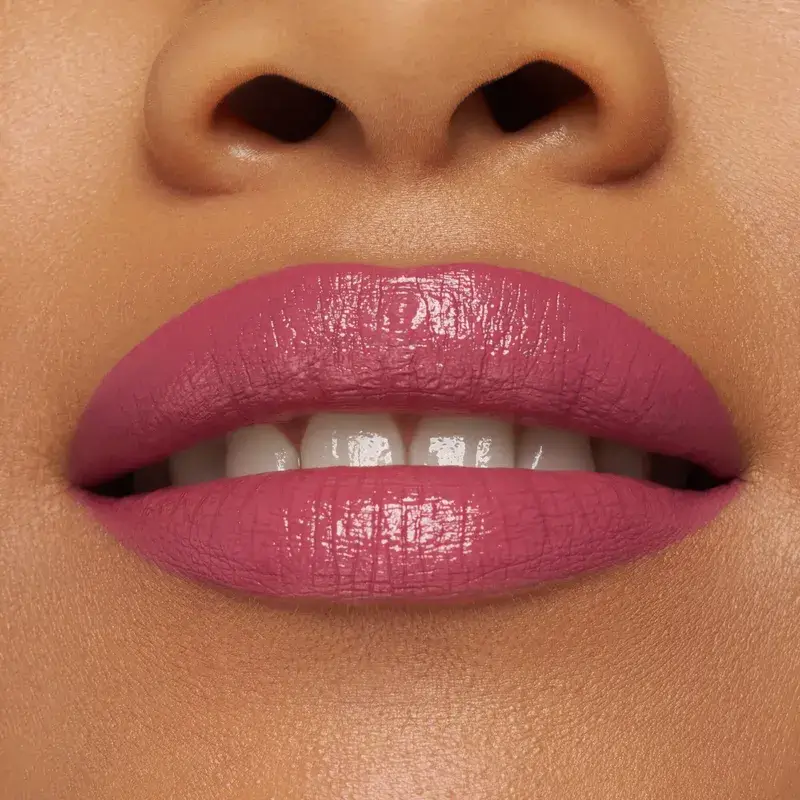 Essence Barra De Labios Satin Glow Luminous Shine 04 , 3,5 gr - Image 6