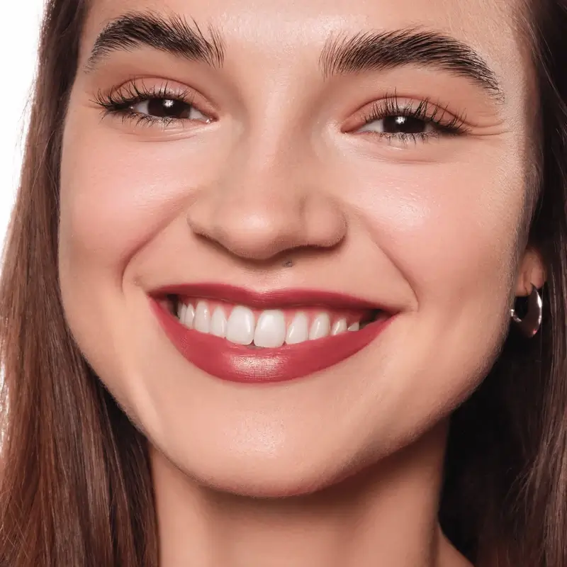 Essence Barra De Labios Satin Glow Luminous Shine 06 , 3,5 gr - Image 4