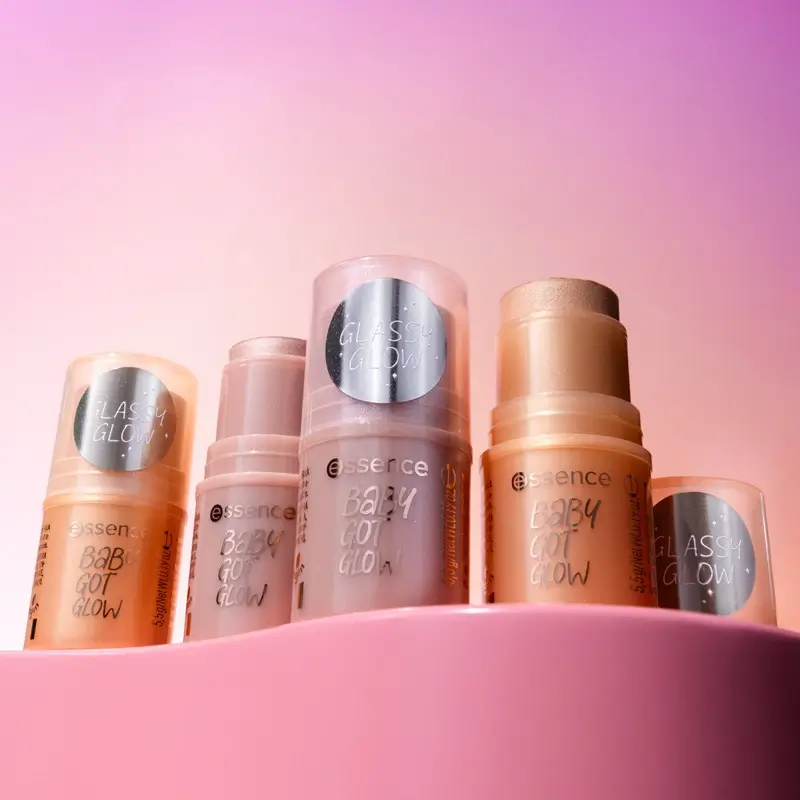 Essence Iluminador En Barra Baby Got Glow 20 , 5,5 gr - Image 9