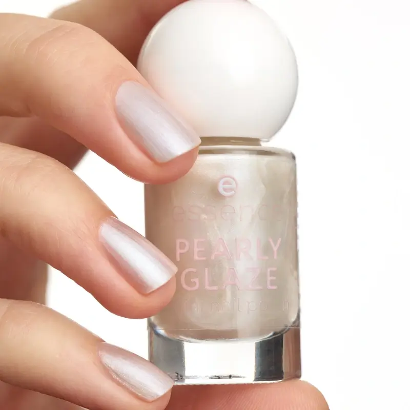 Essence Mini Esmalte De Uñas Pearly Glaze 16, 5 ml - Image 3