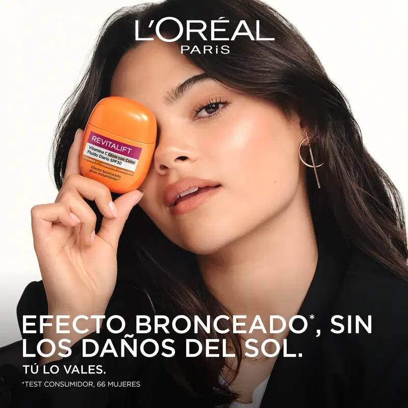L'Oréal Paris Revitalift Clinical, Vitamina C Glow Con Color Fluído Diario Spf30, 40Ml - Image 3