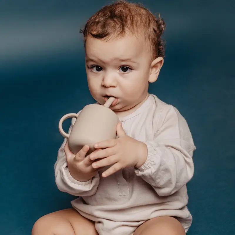 Suavinex Vaso Aprendizaje 3-En-1 De Silicona, +6 Meses, Beige - Image 10